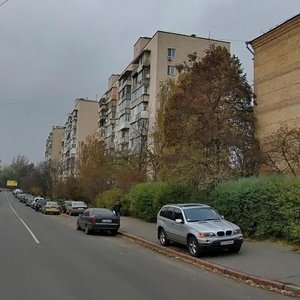 Киев, Улица Юлиуса Фучика, 8: фото