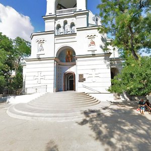Евпатория, Улица Тучина, 2: фото