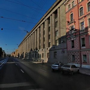 Suvorovskiy Avenue, 50-52, Saint Petersburg: photo