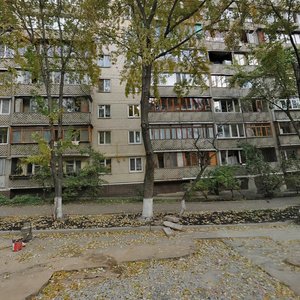 Киев, Улица Виктора Ярмолы, 4: фото