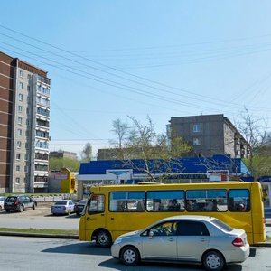 Serafimy Deryabinoy Street, 51к1, Yekaterinburg: photo