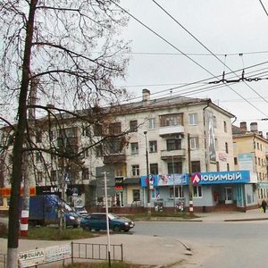 Дзержинск, Улица Грибоедова, 25: фото