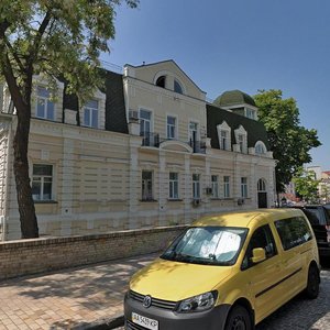 Trokhsvyatytelska Street, 13, : foto