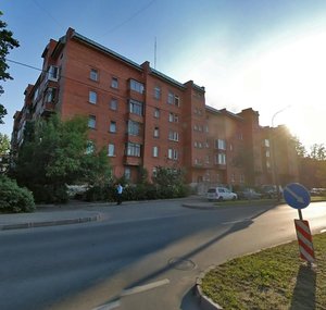 Sankt‑Peterburq, Shkolnaya Street, 42: foto