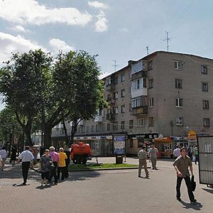 Смоленск, Улица Октябрьской Революции, 12: фото