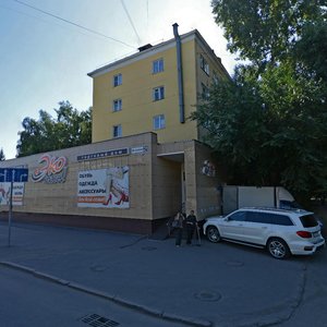 Барнаул, Молодёжная улица, 21: фото