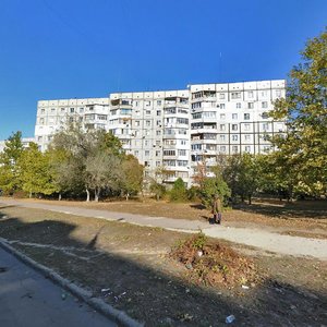 Vulytsia Lavrenova, 18, Kherson: photo