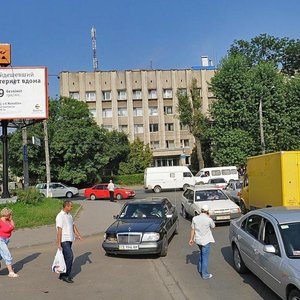 Holovna vulytsia, 245, Chernivtsi: photo