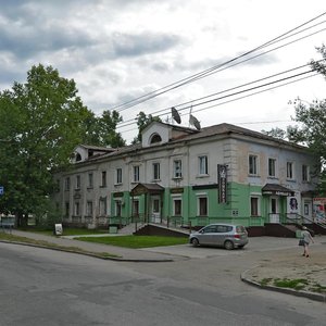 Барнаул, Улица Матросова, 3: фото