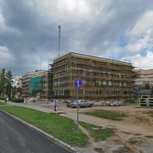 Krasnogo Flota Street, 13, Lomonosov: photo