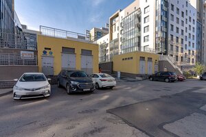 Admirala Konovalova Street, 2-4, : foto