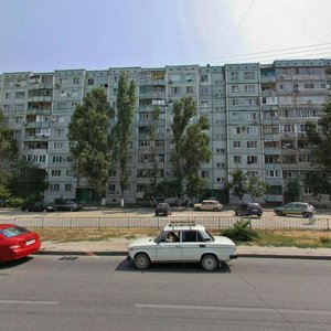 Волгоград, Улица Константина Симонова, 18: фото