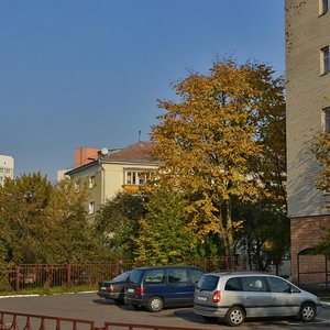 Bryliewskaja Street, 12, Minsk: photo