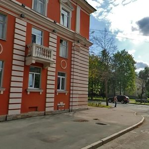 St. Petersburg Avenue, 12, Peterhof: photo