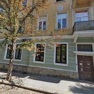 Lystopadova vulytsia, 8, Ternopil: photo