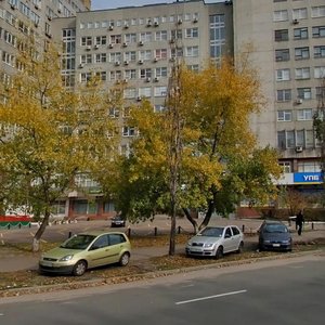 Yevhena Sverstiuka Street, 13, Kyiv: photo