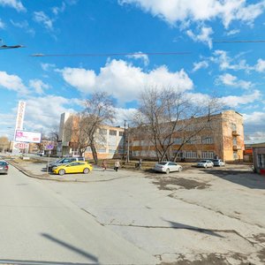 Mashinostroiteley Street, 13, Yekaterinburg: photo