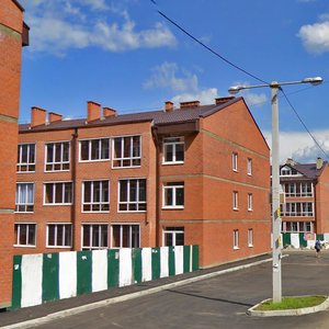 Иркутск, Микрорайон Берёзовый, 96: фото