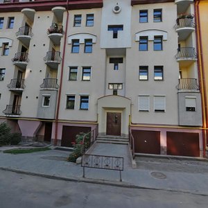 Vulytsia Henerala Chuprynky, 117, Lviv: photo