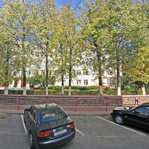 Chyrvonaarmiejskaja Street, 11, : foto