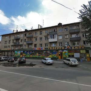 Mira Street, 65, Togliatti: photo