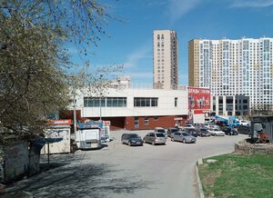 Новосибирск, Улица Кошурникова, 24/1: фото