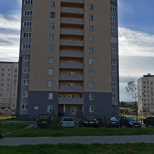 Juryja Siemianiaki Street, 6, Minsk: photo