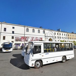 Teatralnaya square, 1, Tver: photo