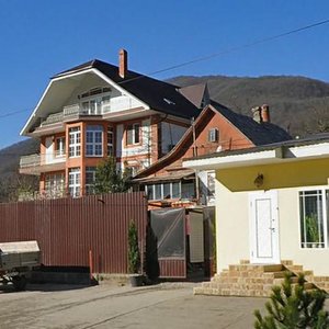 Zaschitnikov Kavkaza Street, 27, Sochi: photo