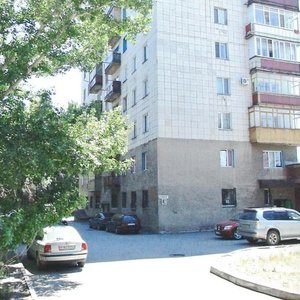 Erjanov Street, 42, Karaganda: photo