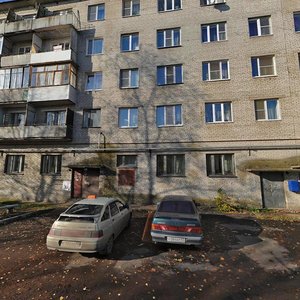 Naberezhnaya Street, 1к5, Kirovsk: photo