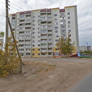 Энгельс, Комсомольская улица, 185: фото