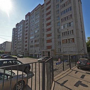 Казань, Улица Толбухина, 11: фото