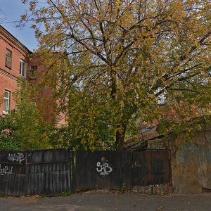 Lunacharskogo Street, 4, : foto