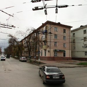 Новокуйбышевск, Улица Миронова, 10: фото