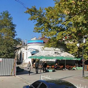 Vulytsia Suvorova, 10, Kherson: photo