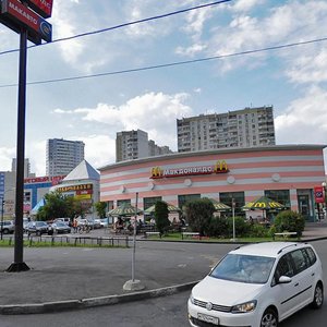 Mitinskaya Street, 40к3, Moscow: photo