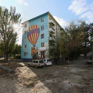 Savushkina Street, 9, : foto