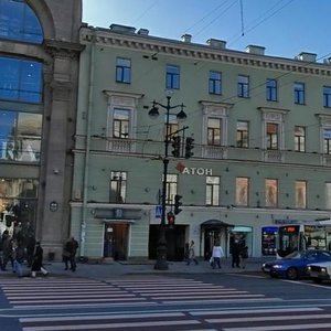 Nevskiy Avenue, 19, Saint Petersburg: photo