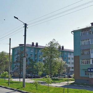 Mikrorayon Gornyak, 13, : foto