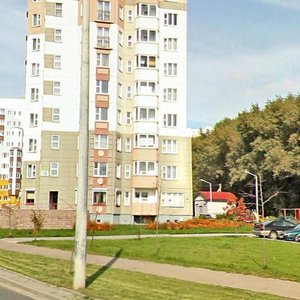 Uladzislava Syrakomli Street, 18, Minsk: photo