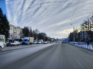 Омск, Улица Гагарина, 32: фото