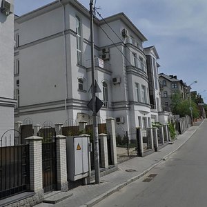 Dobrovolchyh Batalioniv Street, 3-5, Kyiv: photo