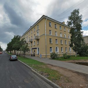 Krasnogo Flota Street, 7, Lomonosov: photo