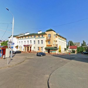 Maladziozhnaja Street, 1, Grodno: photo