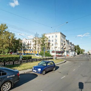 Новокузнецк, Улица Орджоникидзе, 17: фото