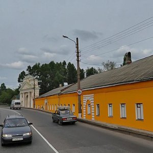 Тихвин, Советская улица, 66: фото