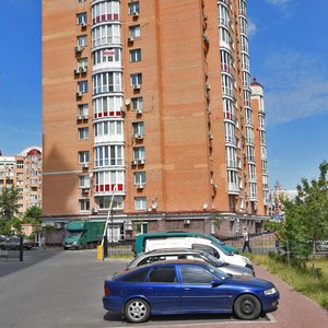 Obolonska Embankment, 3к1, Kyiv: photo