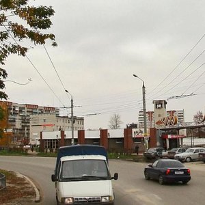 Дзержинск, Улица Урицкого, 13: фото
