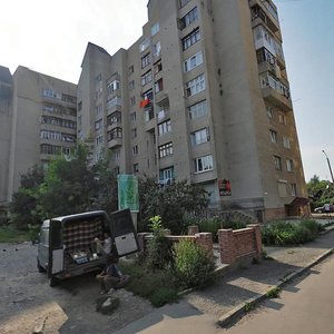 Vulytsia Yentuziastiv, 4, Chernivtsi: photo